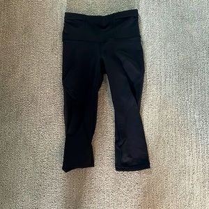 lululemon running crops
